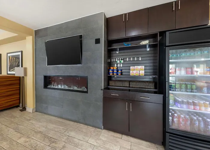 Best Western Greentree Inn&Suites