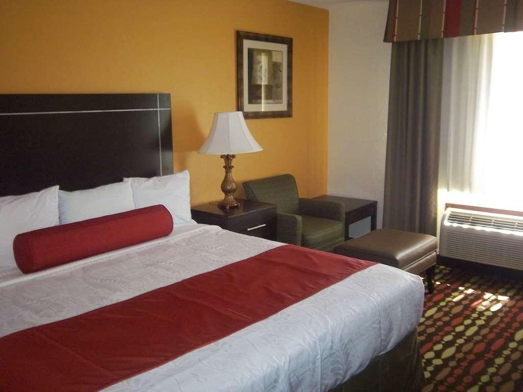 Western Greentree Inn&suites Hotel