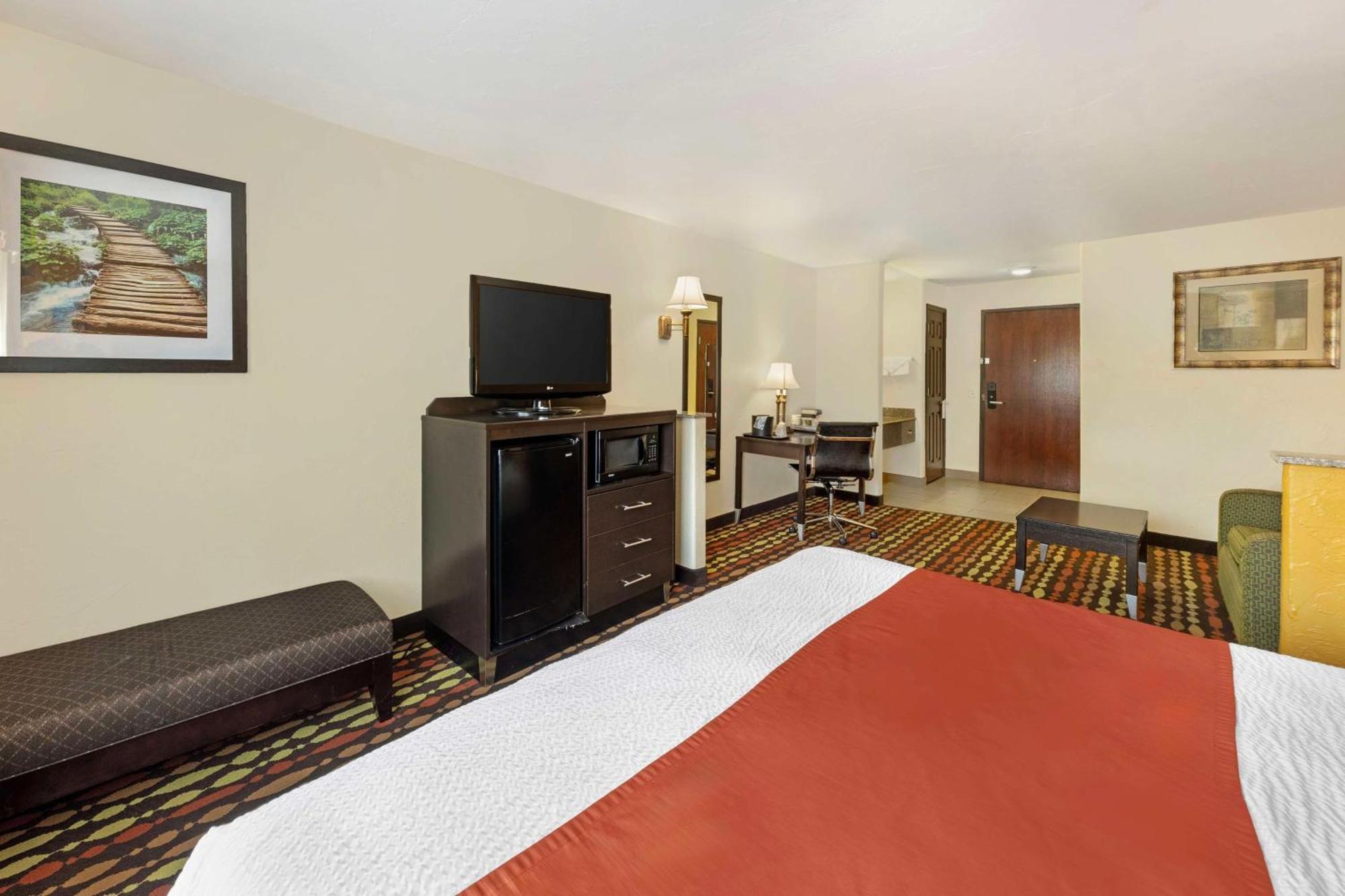 Hotel Western Greentree Inn&suites Moore