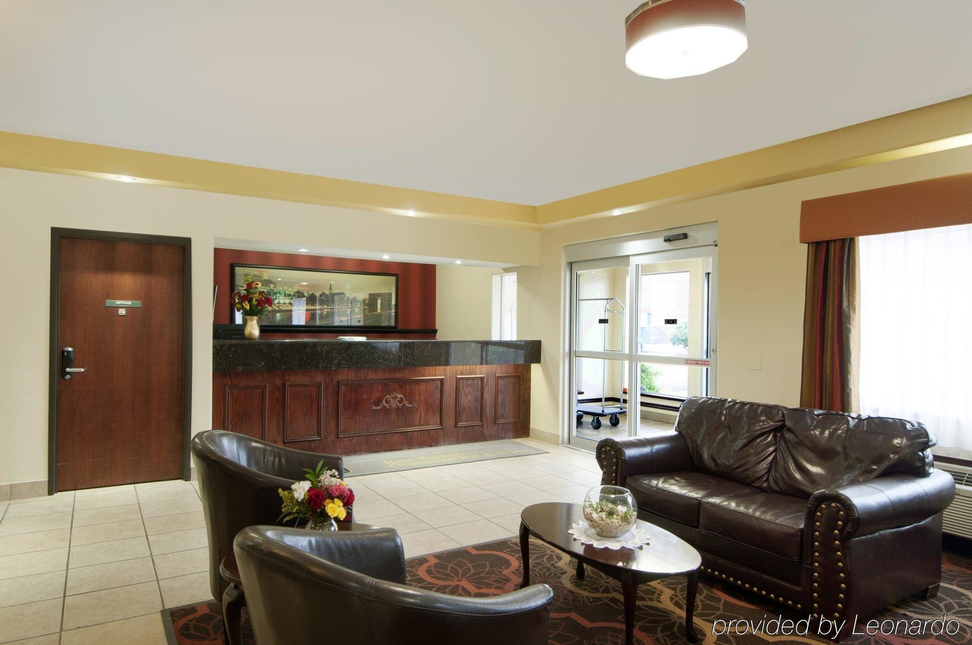 Western Greentree Inn&suites Hotel Moore