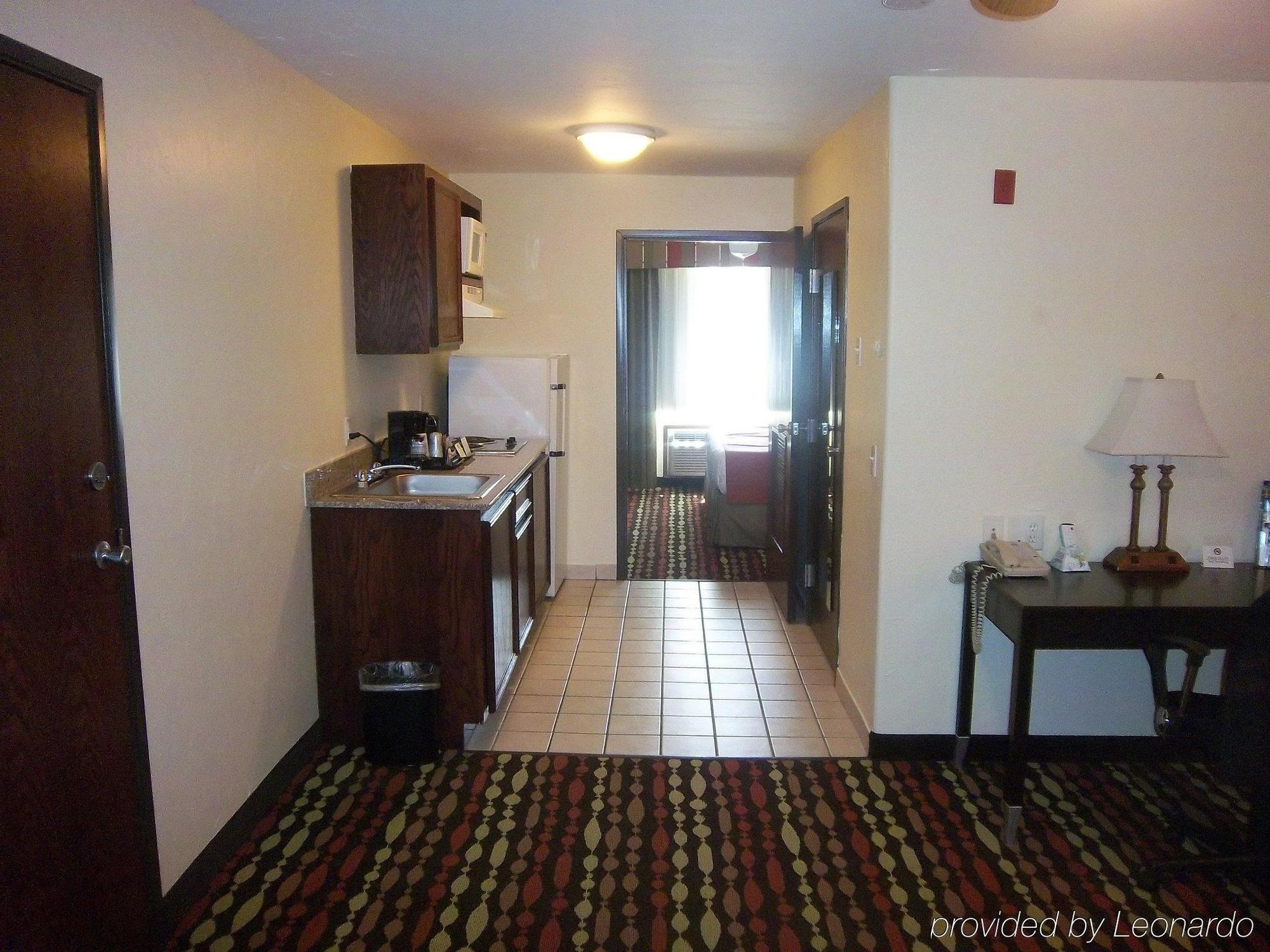 Western Greentree Inn&suites 3* Moore