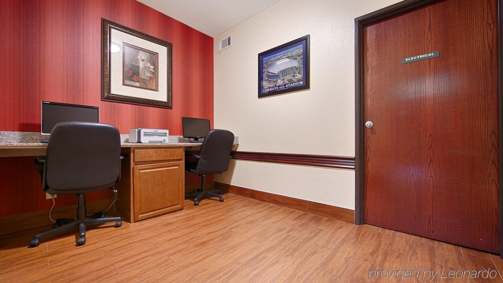 Western Greentree Inn&suites