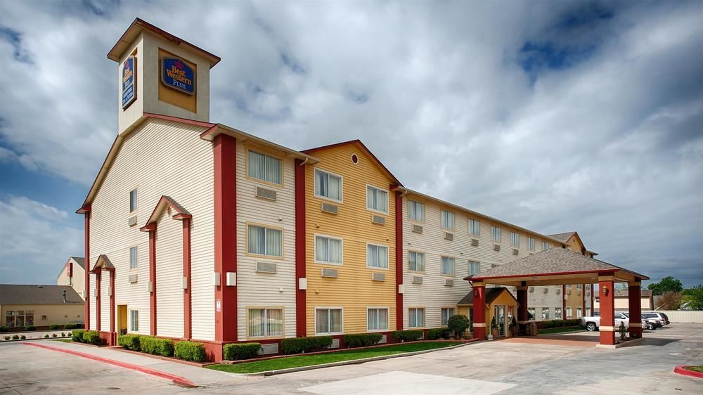 Western Greentree Inn&suites Hotel