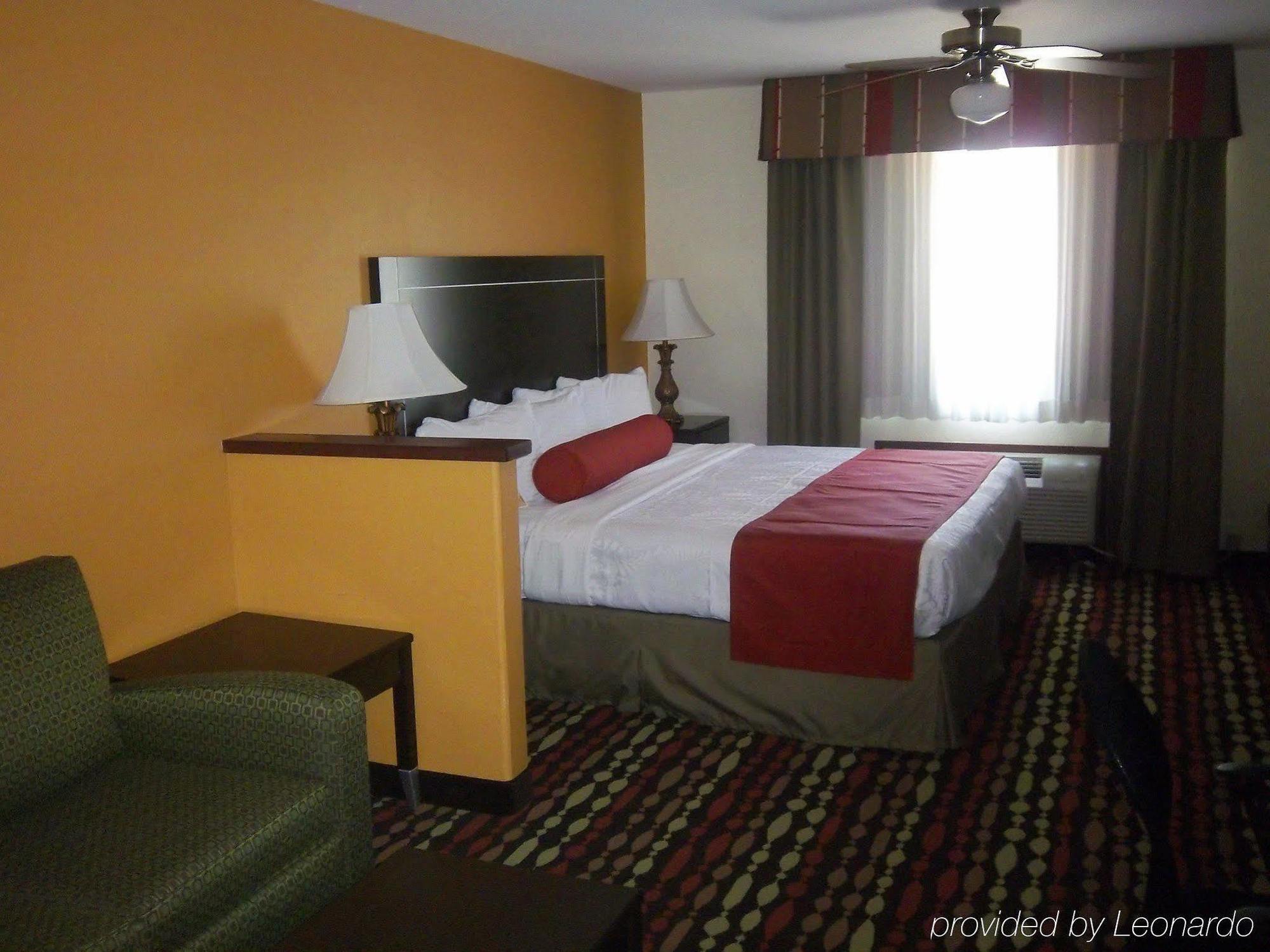 Western Greentree Inn&suites Moore